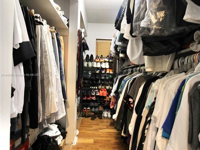 11370 SW 118th St, Miami FL 33176