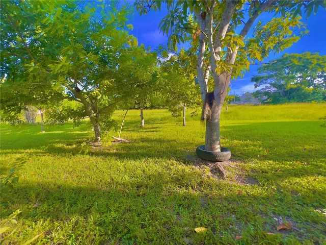 11370 SW 118th St, Miami FL 33176