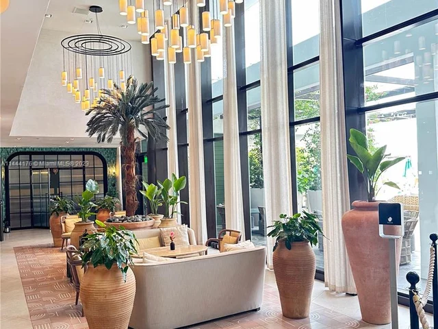 1100 West Ave # 1402, Miami Beach FL 33139