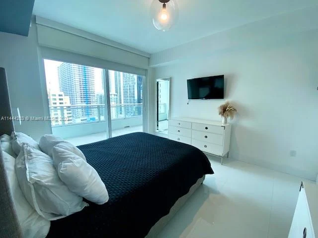 1080 Brickell Ave # 2004, Miami FL 33131