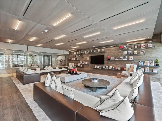 1080 Brickell Ave # 2004, Miami FL 33131