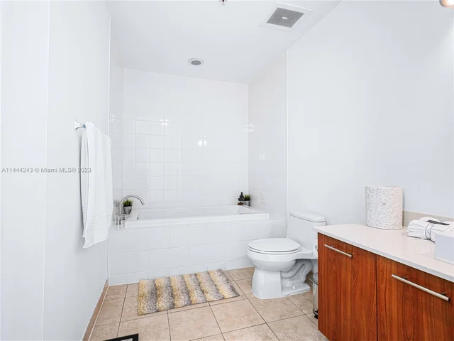 3301 NE 1st Ave # 7, Miami FL 33137