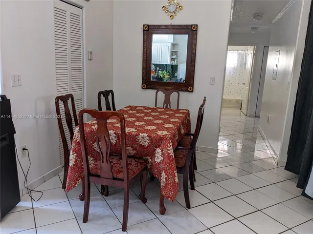 10903 W Okeechobee Rd # 202, Hialeah Gardens FL 33018