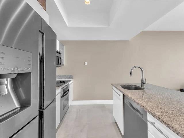 888 Biscayne Blvd # 4111, Miami FL 33132