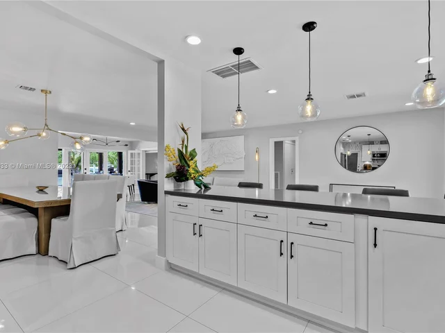 2243 Bayview Ln, North Miami FL 33181