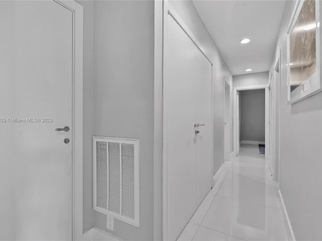 2243 Bayview Ln, North Miami FL 33181