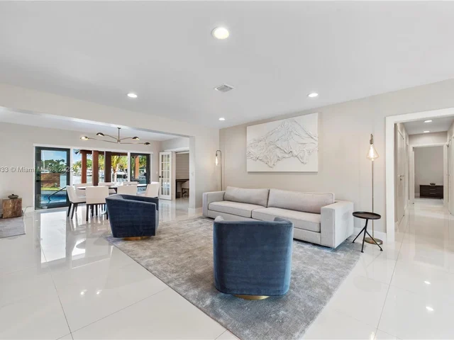 2243 Bayview Ln, North Miami FL 33181