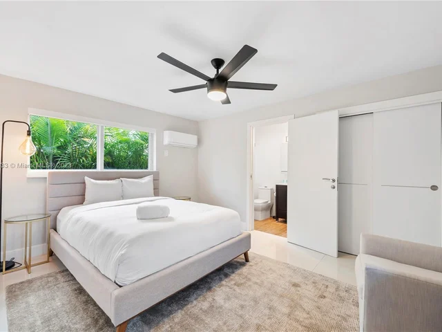 2243 Bayview Ln, North Miami FL 33181