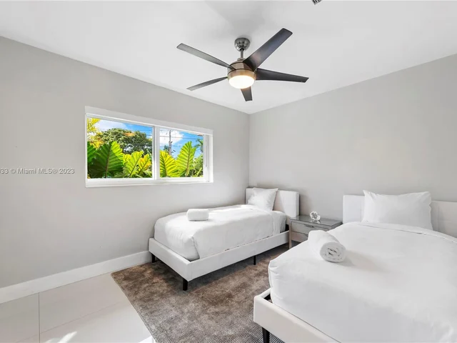 2243 Bayview Ln, North Miami FL 33181