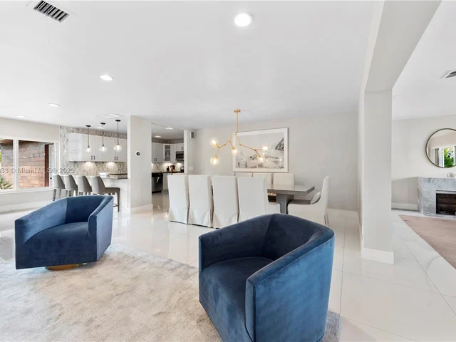 2243 Bayview Ln, North Miami FL 33181