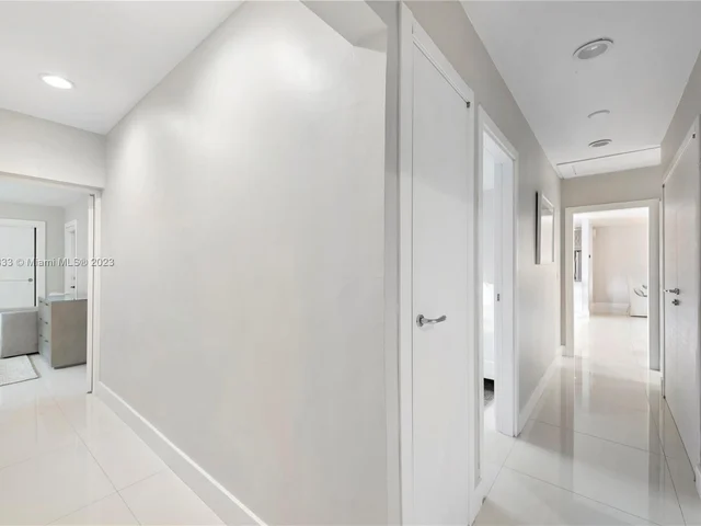 2243 Bayview Ln, North Miami FL 33181