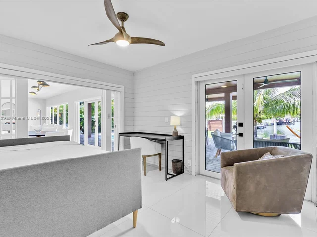 2243 Bayview Ln, North Miami FL 33181