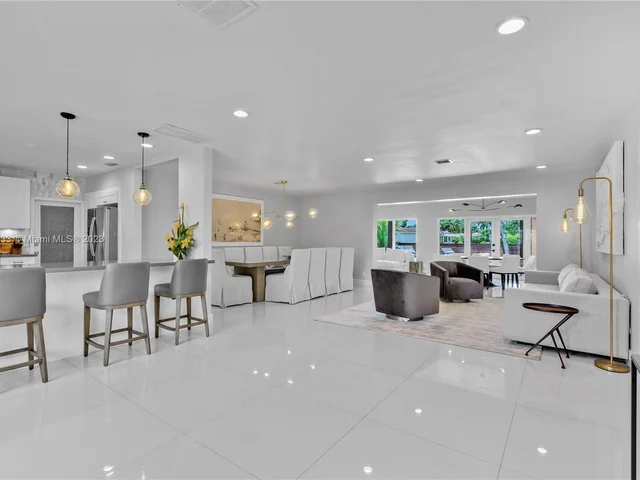 2243 Bayview Ln, North Miami FL 33181