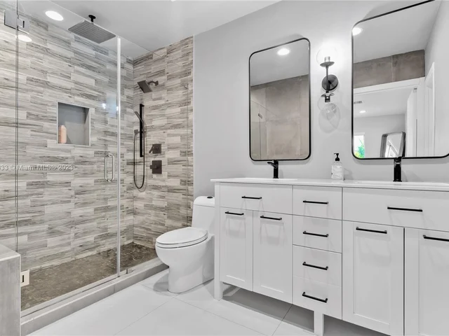 2243 Bayview Ln, North Miami FL 33181