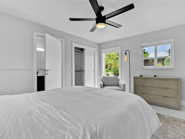 2243 Bayview Ln, North Miami FL 33181