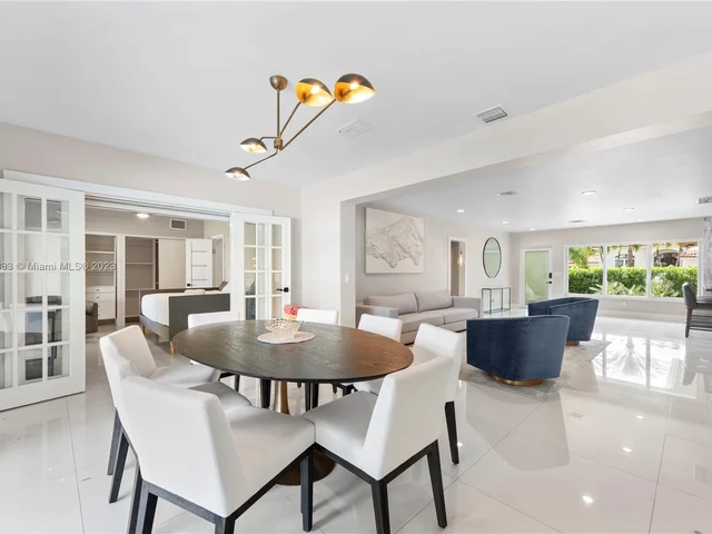 2243 Bayview Ln, North Miami FL 33181