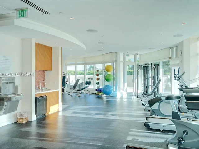 3801 Collins Ave # 1104, Miami Beach FL 33140