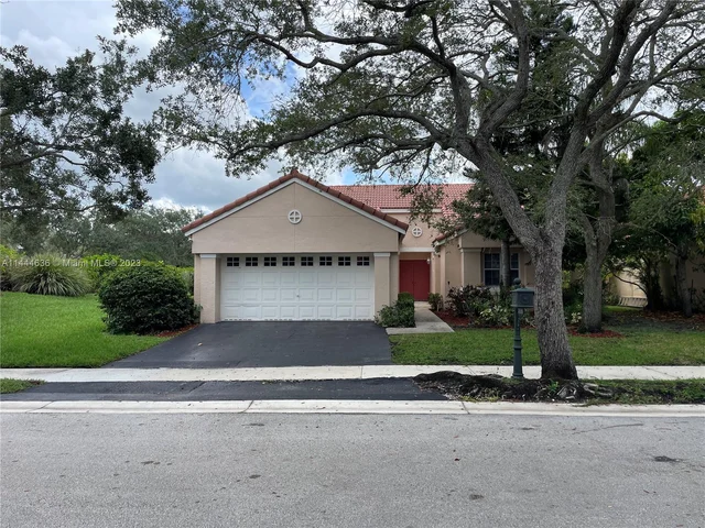 1535 Seabay Rd, Weston FL 33326