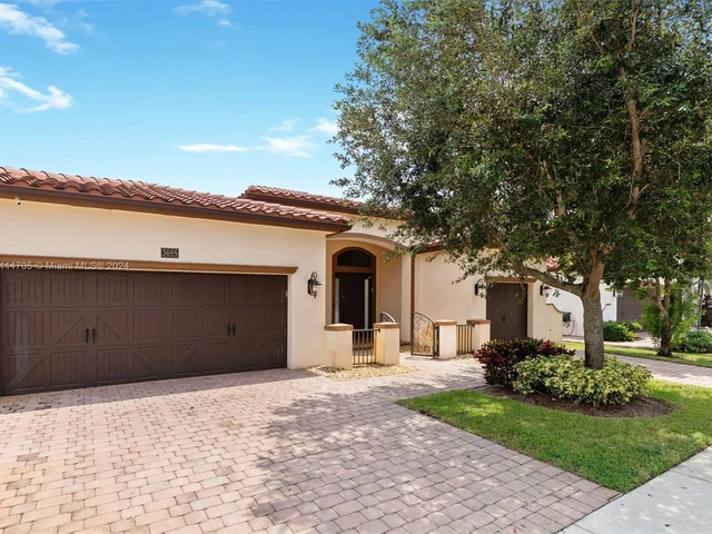 3695 NW 87th Ave, Cooper City FL 33024