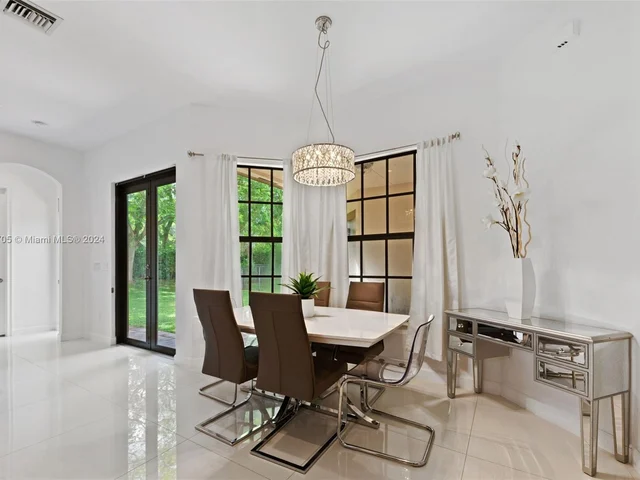 3695 NW 87th Ave, Cooper City FL 33024