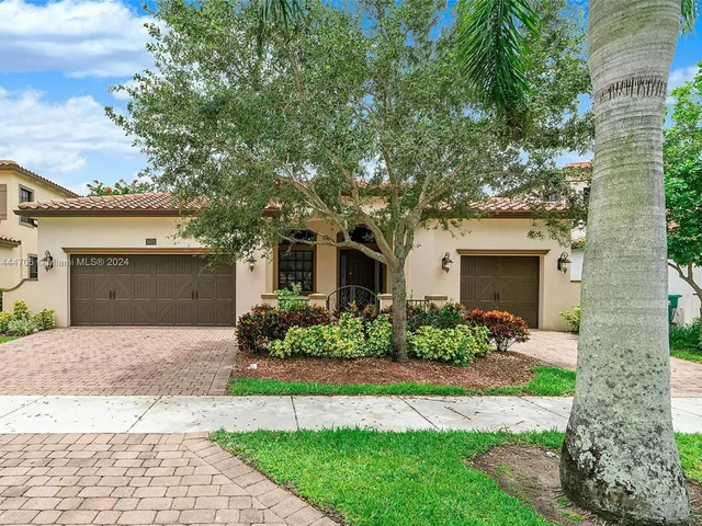 3695 NW 87th Ave, Cooper City FL 33024