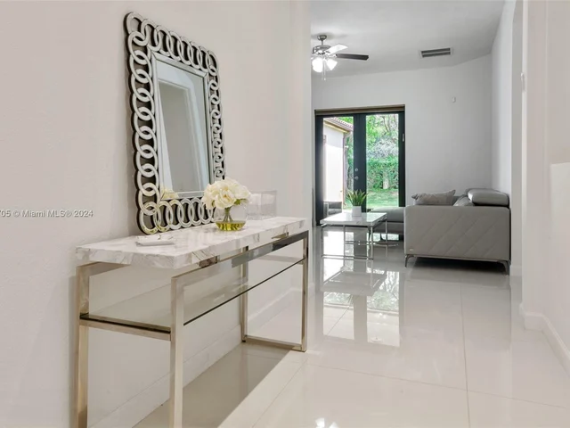 3695 NW 87th Ave, Cooper City FL 33024