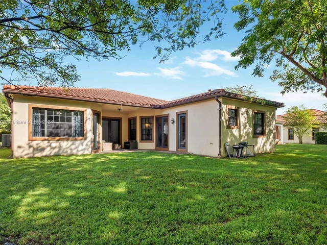 3695 NW 87th Ave, Cooper City FL 33024