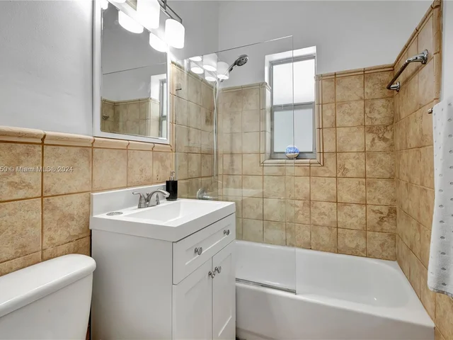 1561 Lenox Ave # 7, Miami Beach FL 33139