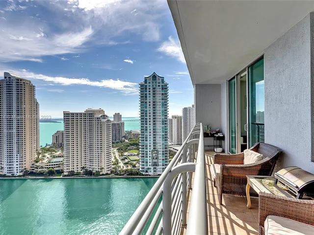 325 S Biscayne Blvd # 3026, Miami FL 33131