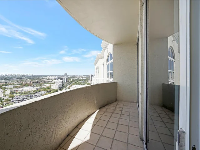 19501 W Country Club Dr # 07, Aventura FL 33180