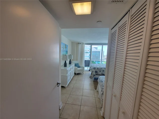 6917 Collins Ave # 1505, Miami Beach FL 33141