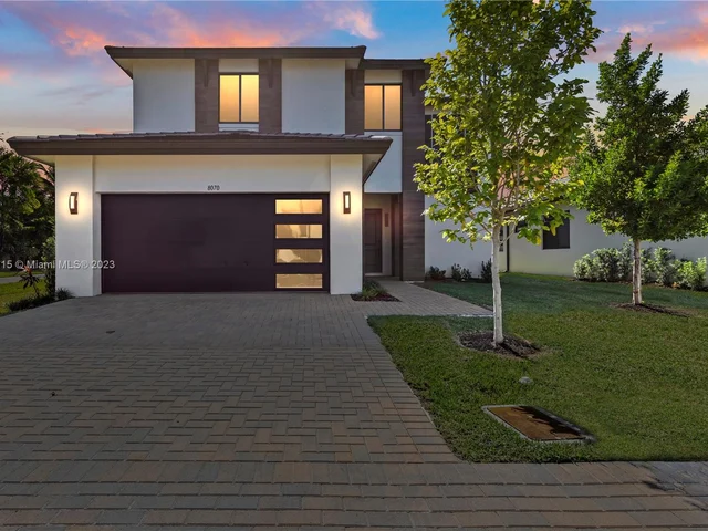 8070 NW 47th Ter, Doral FL 33166