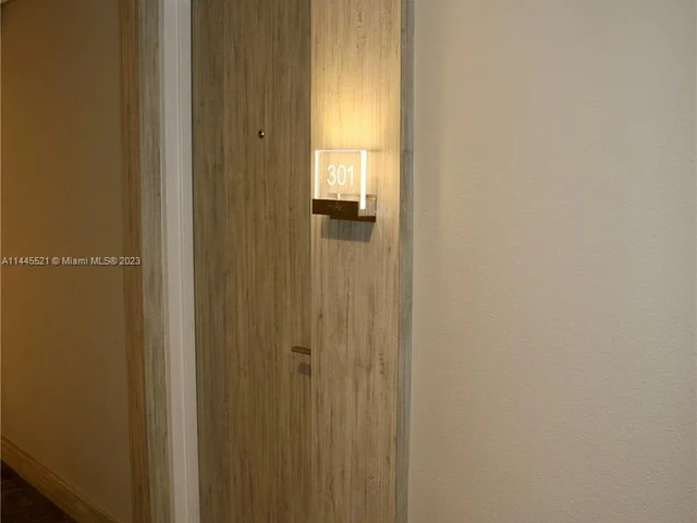 10275 Collins Ave # 301, Bal Harbour FL 33154