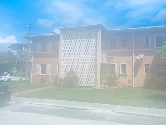 3671 SW 10th St # 9B, Miami FL 33135