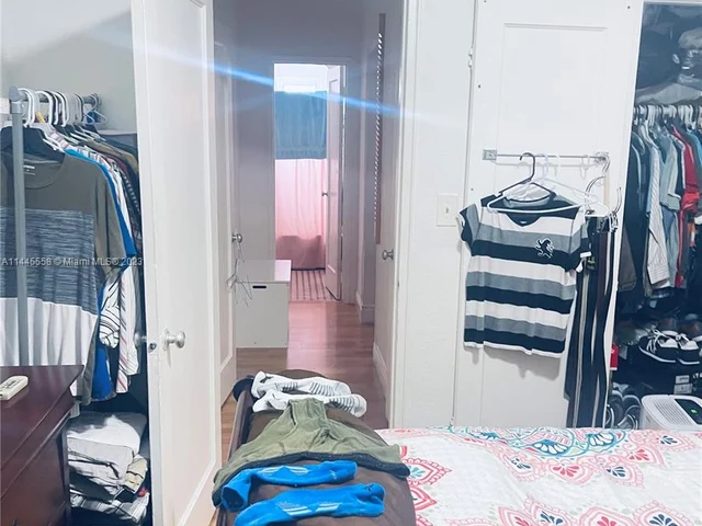 3671 SW 10th St # 9B, Miami FL 33135