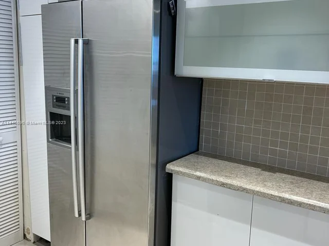 1717 N Bayshore Dr # 1638, Miami FL 33132