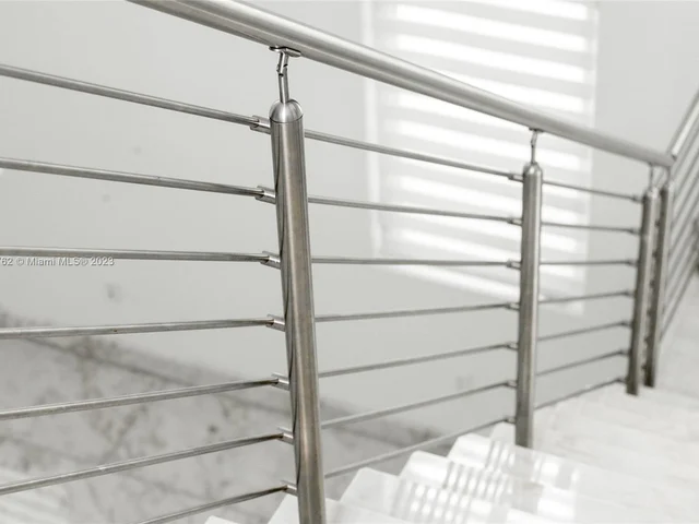 3335 NW 82nd Ct, Doral FL 33122