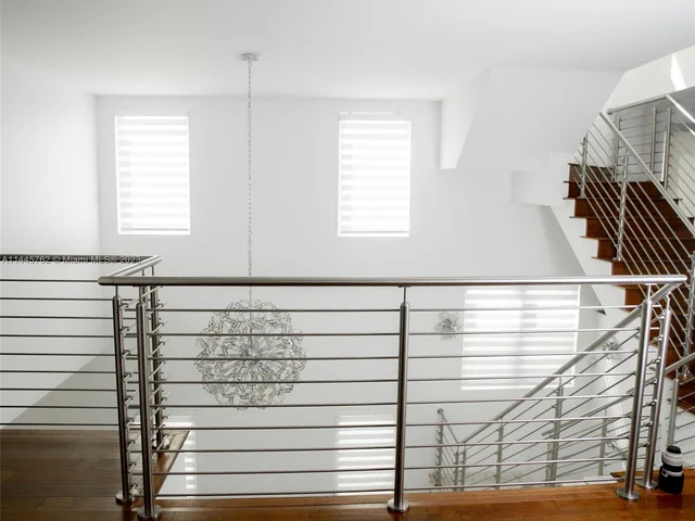 3335 NW 82nd Ct, Doral FL 33122