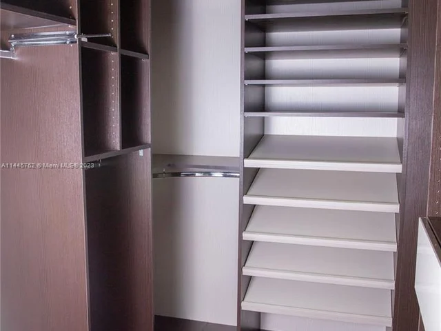 3335 NW 82nd Ct, Doral FL 33122