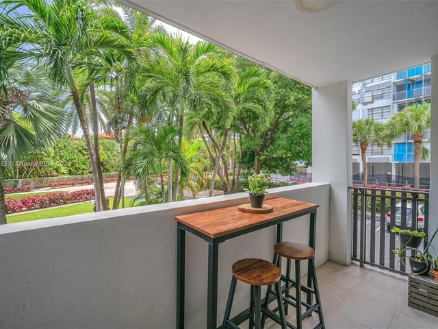 100 Ocean Lane Dr # 204, Key Biscayne FL 33149