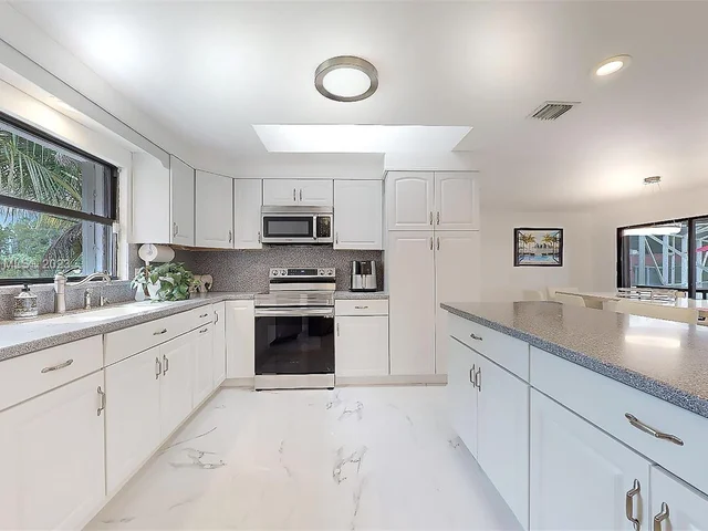 19490 SW 334th St, Homestead FL 33034