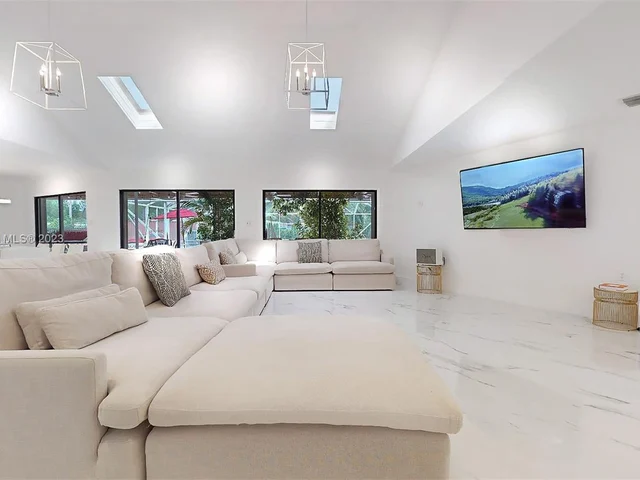 19490 SW 334th St, Homestead FL 33034