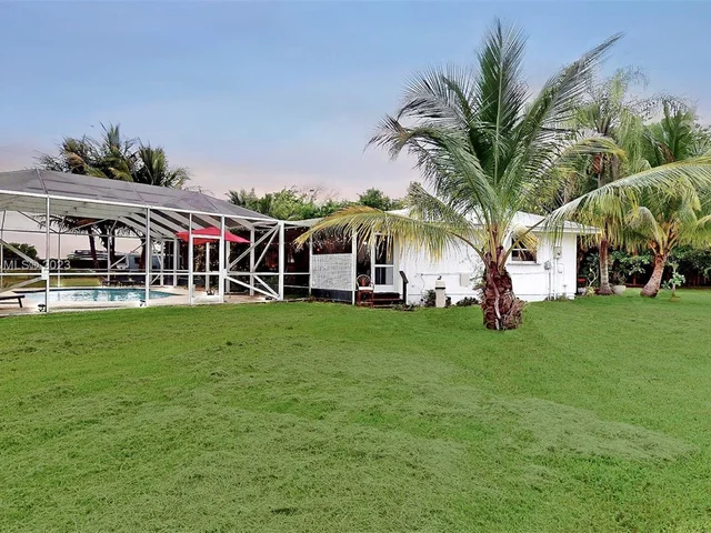 19490 SW 334th St, Homestead FL 33034