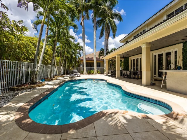 1159 Skylark Dr, Weston FL 33327