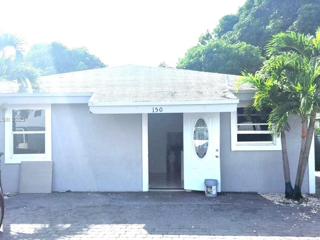 150 NW 17th Ct, Miami FL 33125