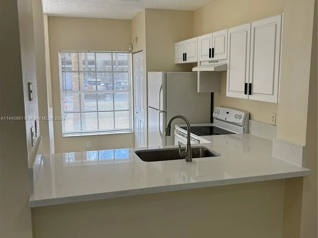 232 SW 122nd Ter # 232, Pembroke Pines FL 33025