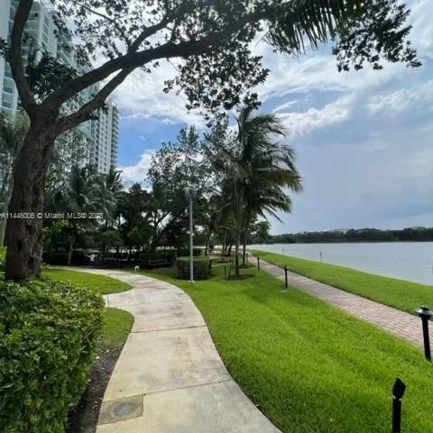 2681 N Flamingo Rd # 1903S, Sunrise FL 33323