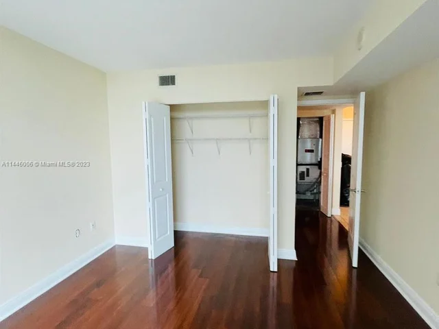 2681 N Flamingo Rd # 1903S, Sunrise FL 33323