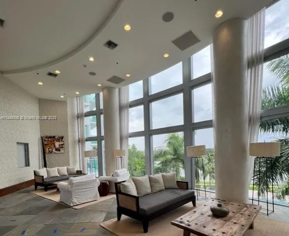 2681 N Flamingo Rd # 1903S, Sunrise FL 33323