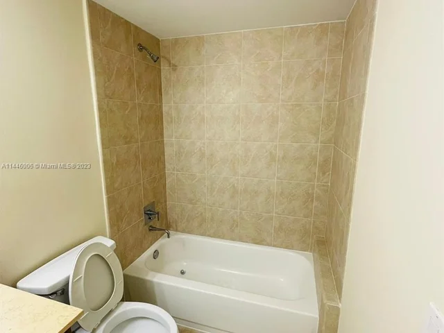 2681 N Flamingo Rd # 1903S, Sunrise FL 33323